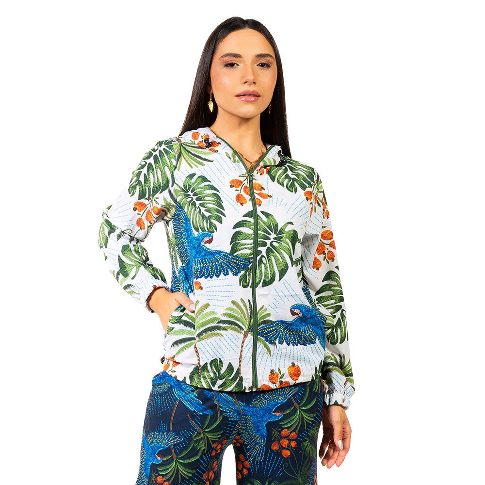 Jaqueta Corta Vento Ecoventura Estampada Arara Bordado Barra Fundo Azul