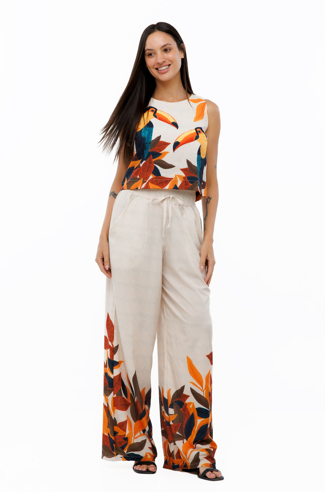Cropped Atena Estampado Tucanos Tela Bordada