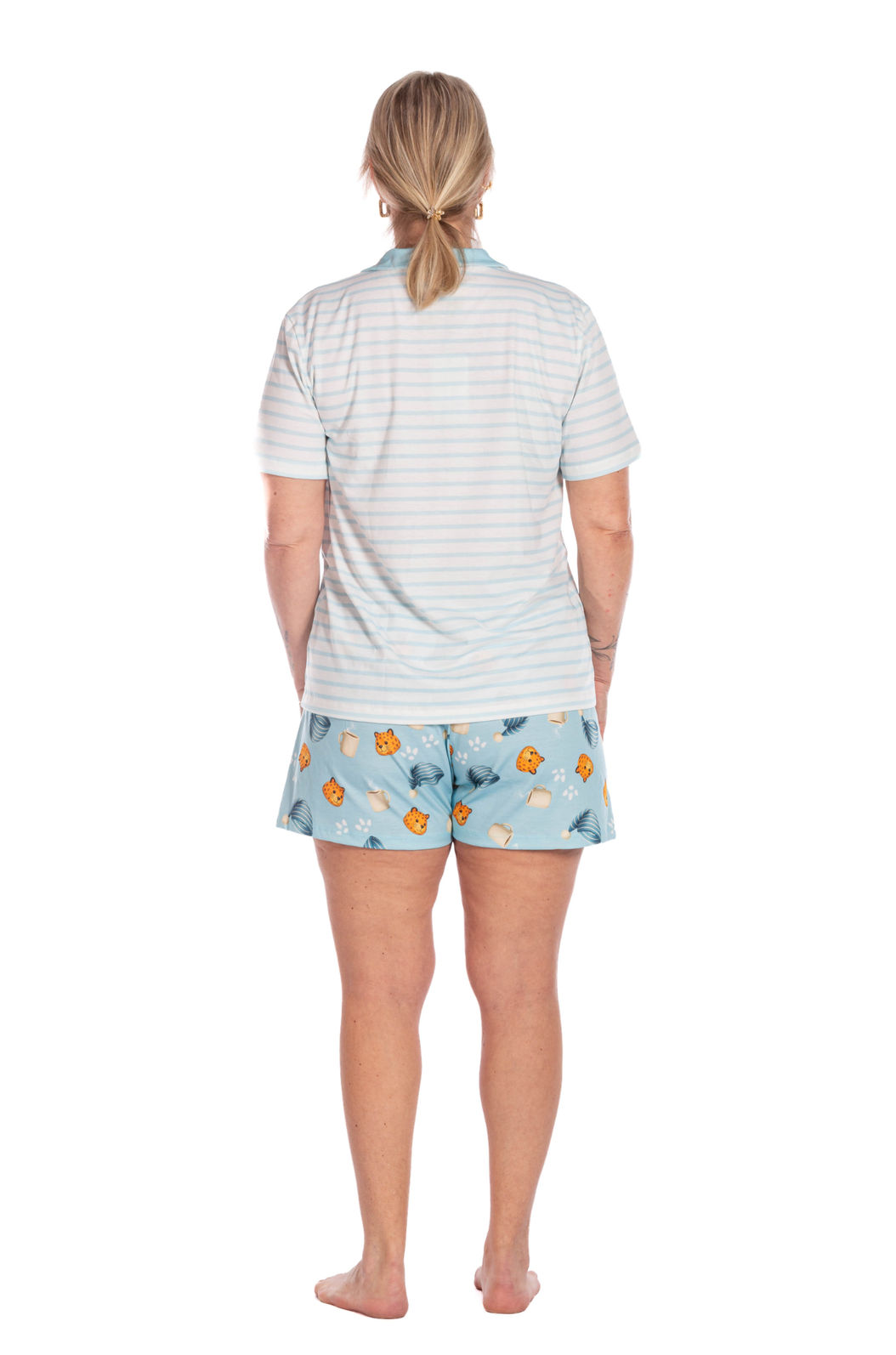 Pijama Feminino Manga Curta Americano Estampado Capivara Pantufa e Café Pijama Feminino Manga Curta Americano Estampado Capivara Pantufa e Café