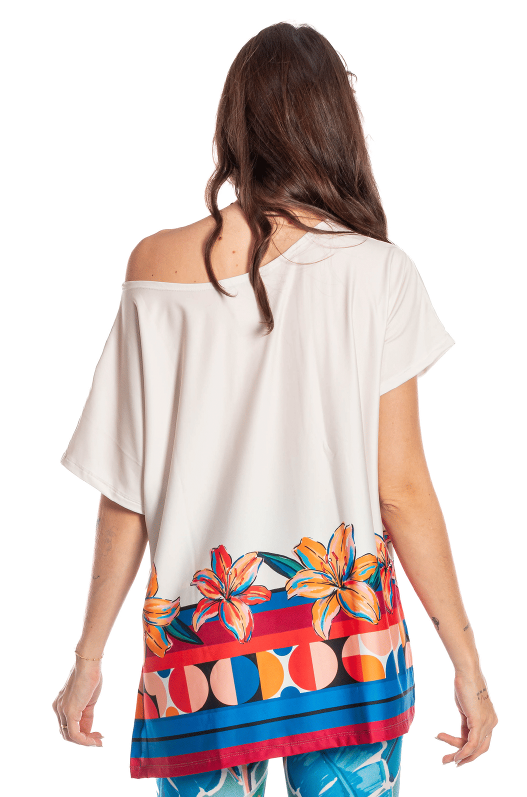 Blusa Fluid Conceito Estampada Canindé Bananas e Lírio Blusa Fluid Conceito Estampada Canindé Bananas e Lírio