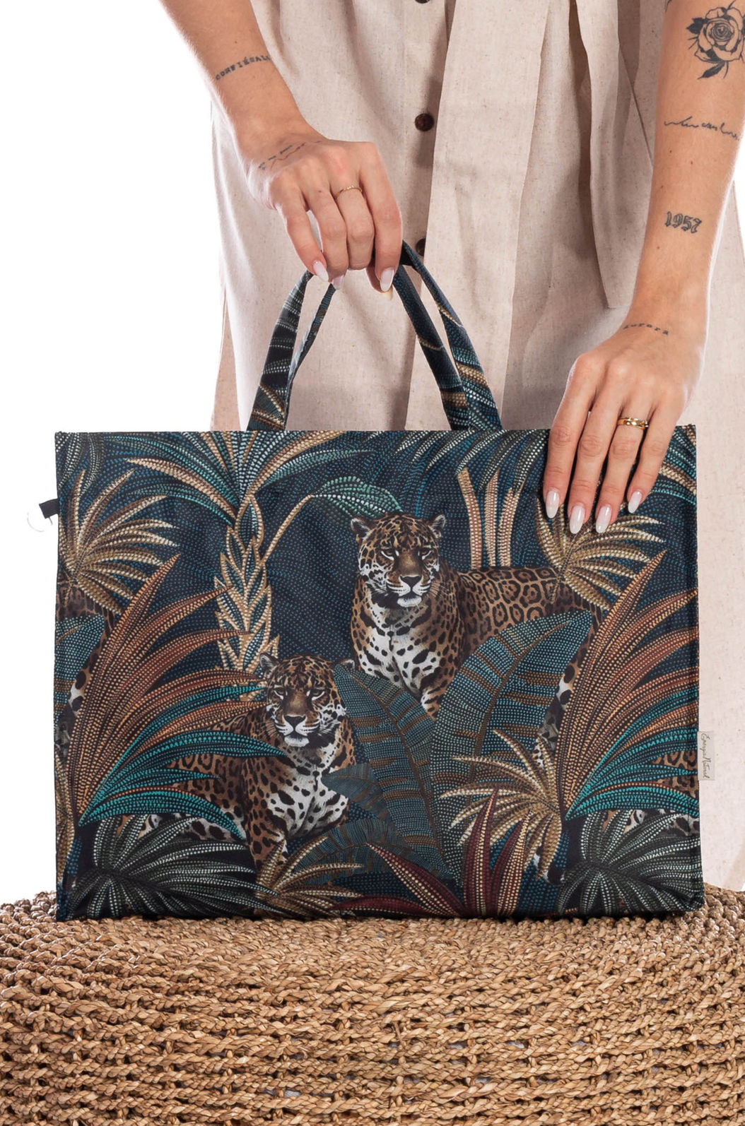 Bolsa Resort Estampada Onças Pontos de Luz