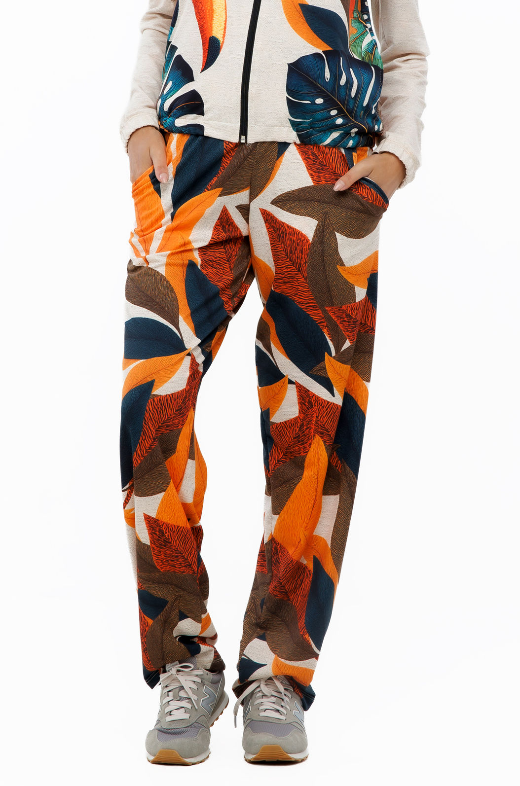 Calça Feminina Moletinho Semi Ampla Estampada Tucanos Tela Bordada