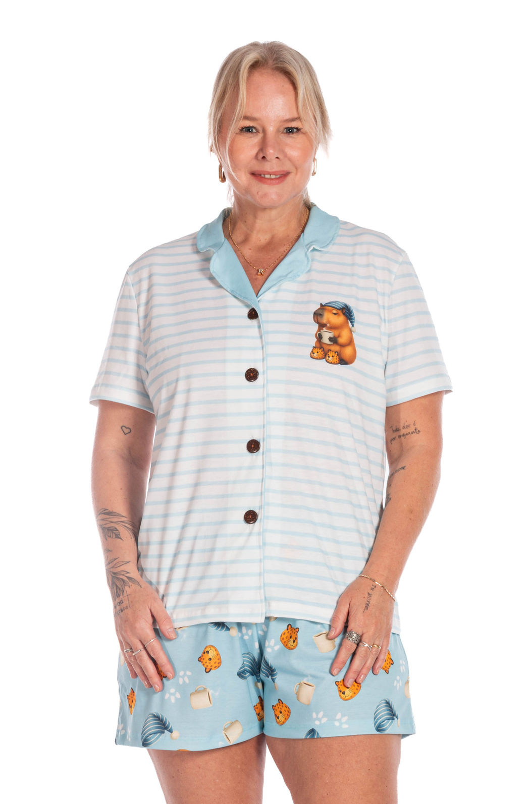 Pijama Feminino Manga Curta Americano Estampado Capivara Pantufa e Café Pijama Feminino Manga Curta Americano Estampado Capivara Pantufa e Café