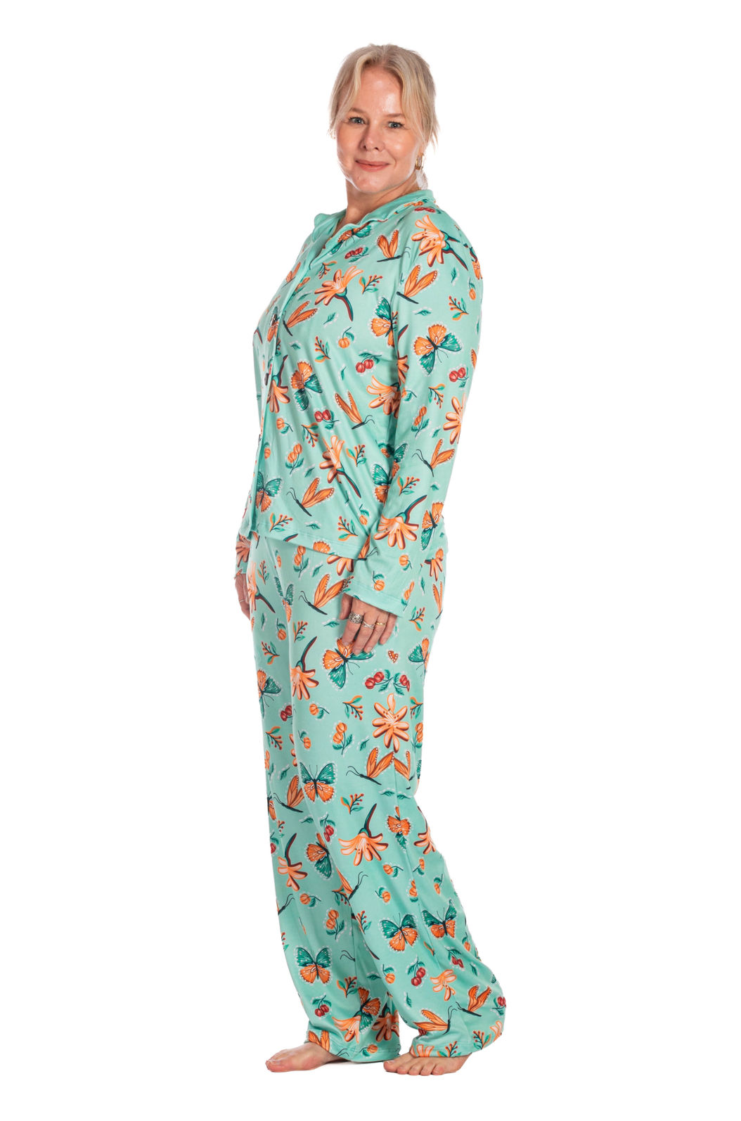 Pijama Feminino Manga Longa Americano Estampado Borboletas e Pitangas Pijama Feminino Manga Longa Americano Estampado Borboletas e Pitangas