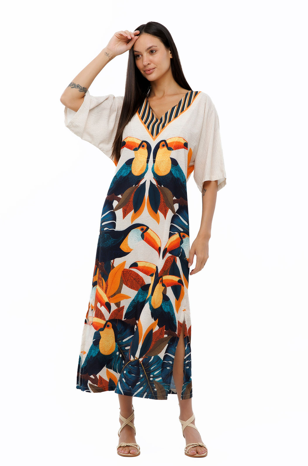 Vestido Feminino Kaftan Atena Estampado Tucanos Tela Bordada