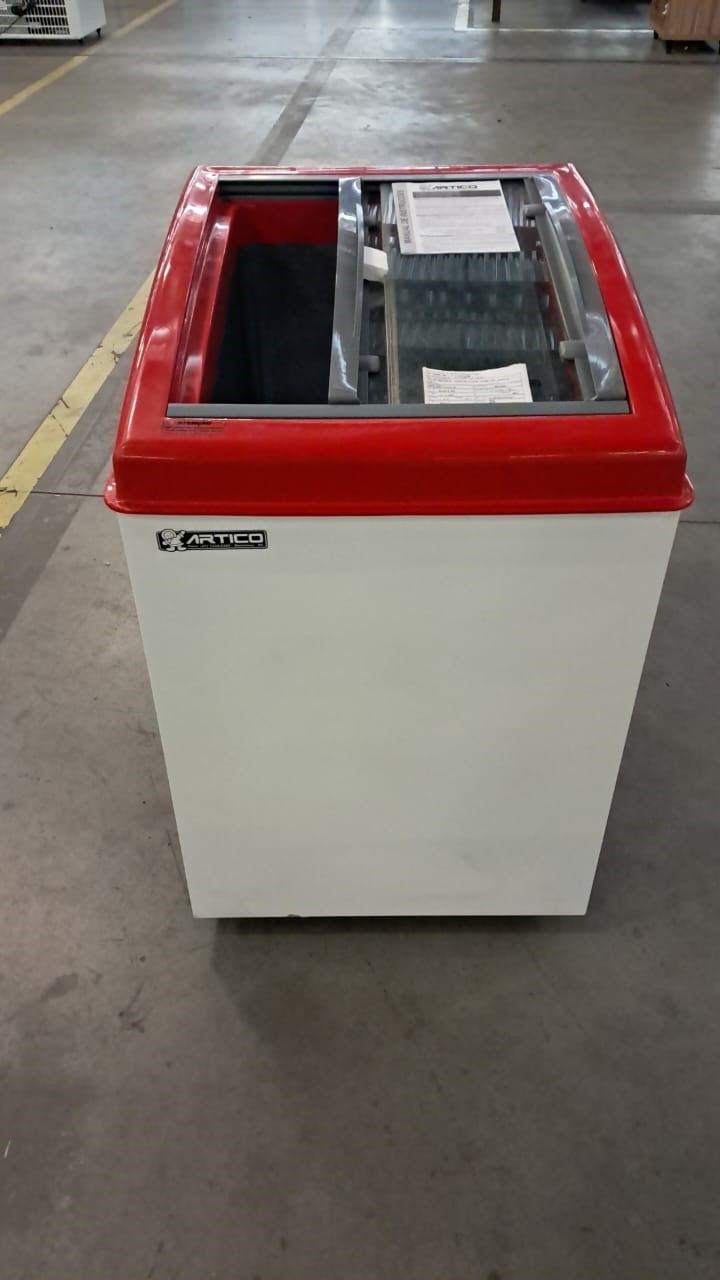 FREEZER HORIZONTAL EXPOSITOR VITRINE FH150B 127V VERMELHO - SLIM 2