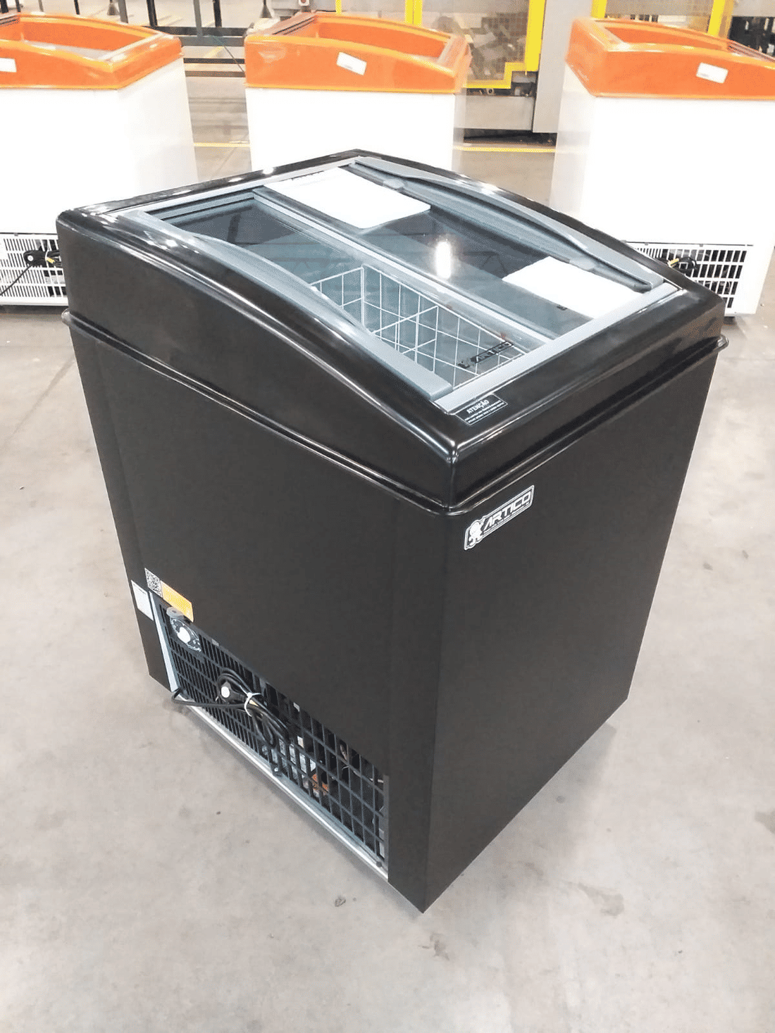 FREEZER HORIZONTAL EXPOSITOR VITRINE FH150C 220V COLORS PRETO - SLIM 2 C/ CESTO FREEZER HORIZONTAL EXPOSITOR VITRINE FH150C 220V COLORS PRETO - SLIM 2 C/ CESTO