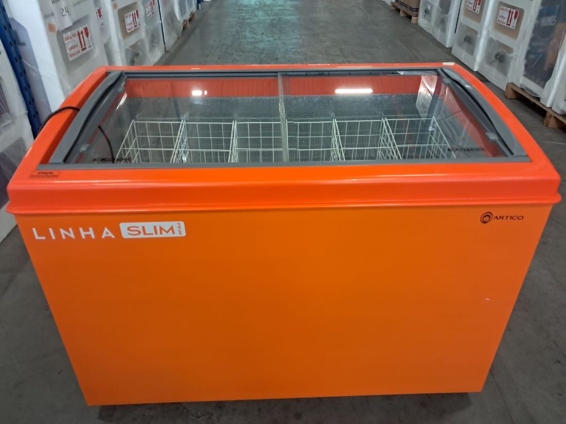 CONGELADOR FREEZER EXPOSITOR VITRINE SHOW SC 324 220V LARANJA CAP EQUIV 400 LT - SLIM C/ CESTA C/ LED CONGELADOR FREEZER EXPOSITOR VITRINE SHOW SC 324 220V LARANJA CAP EQUIV 400 LT - SLIM C/ CESTA C/ LED