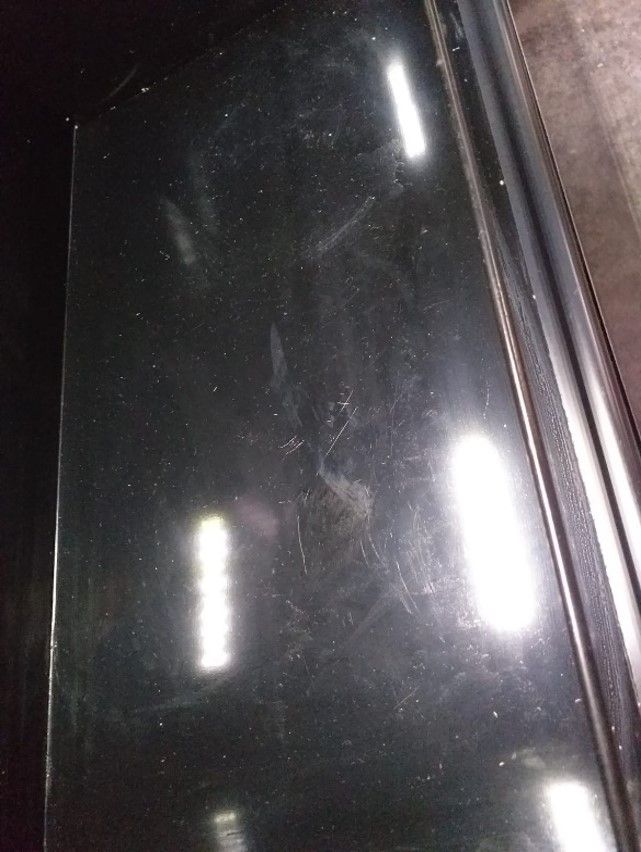 CERVEJEIRA VERTICAL CVA200 220V PRETA PORTA DIREITA ALUMINIO