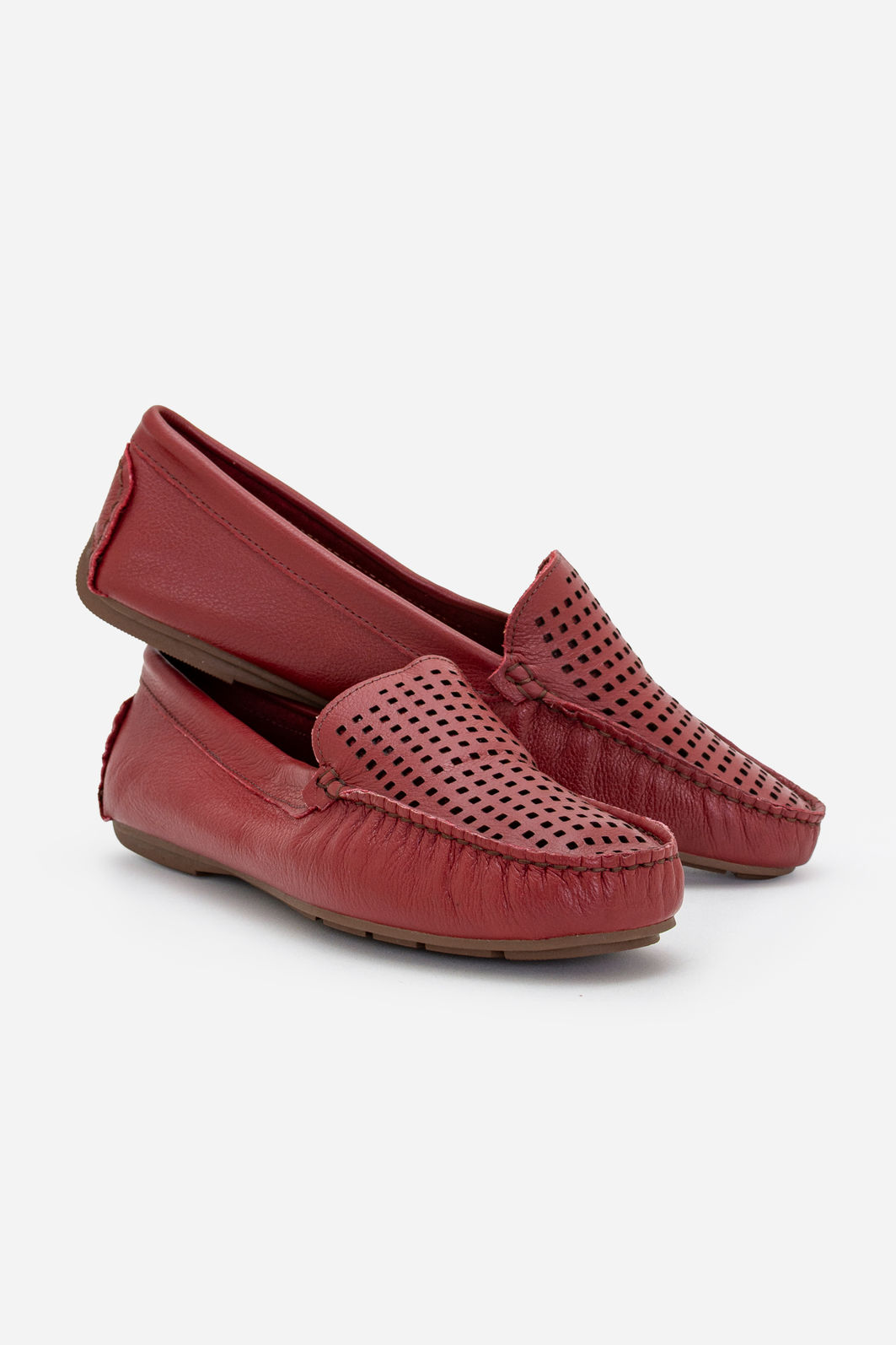 Mocassim em Couro com Recortes Muito Macio Bordô Mocassim em Couro com Recortes Muito Macio Bordô