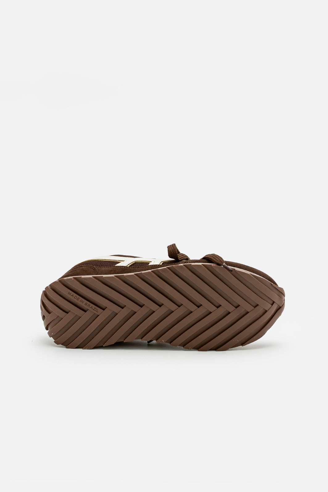 Tênis Estilo com Recortes Café