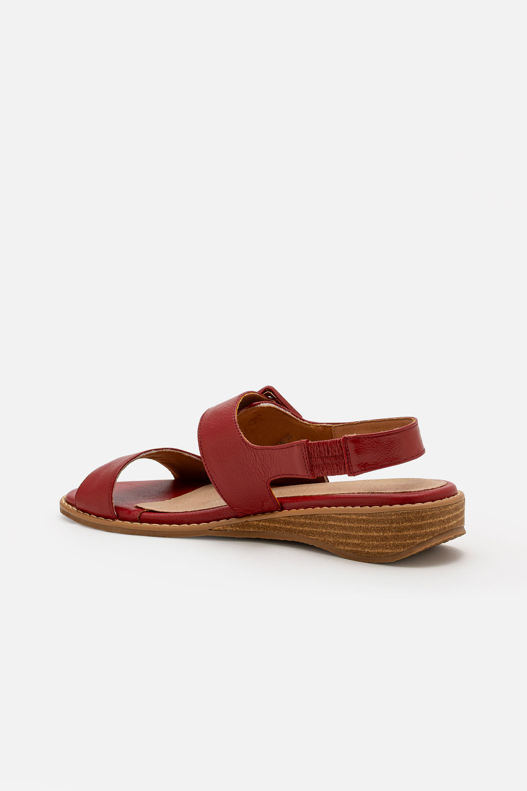 Sandália Baixa em Couro com Fivela Vermelha Sandália Baixa em Couro com Fivela Vermelha