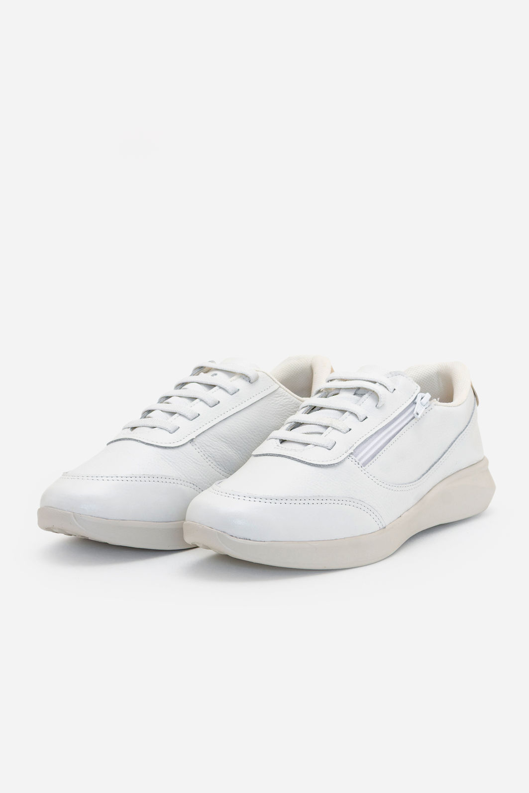 Tênis em Couro Usaflex Branco Tênis em Couro Usaflex Branco