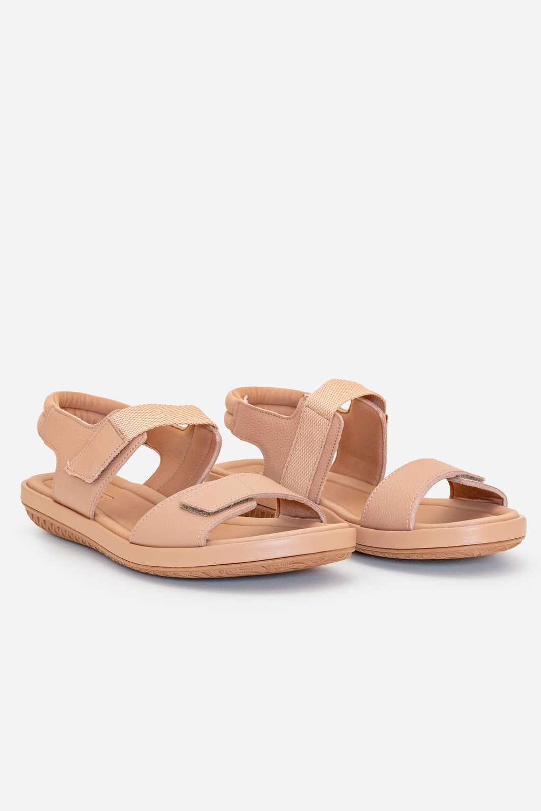 Rasteira com Velcro em Couro Usaflex Amêndoa Rasteira com Velcro em Couro Usaflex Amêndoa