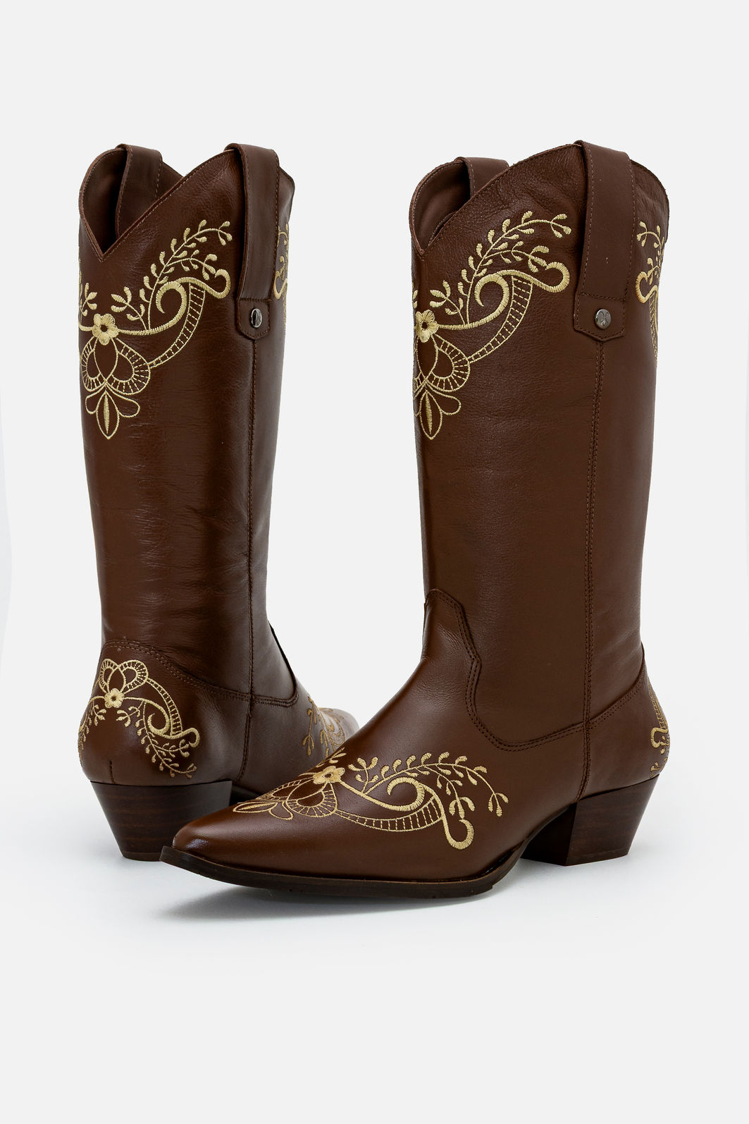 Bota Western em Couro com Bordados Tostado