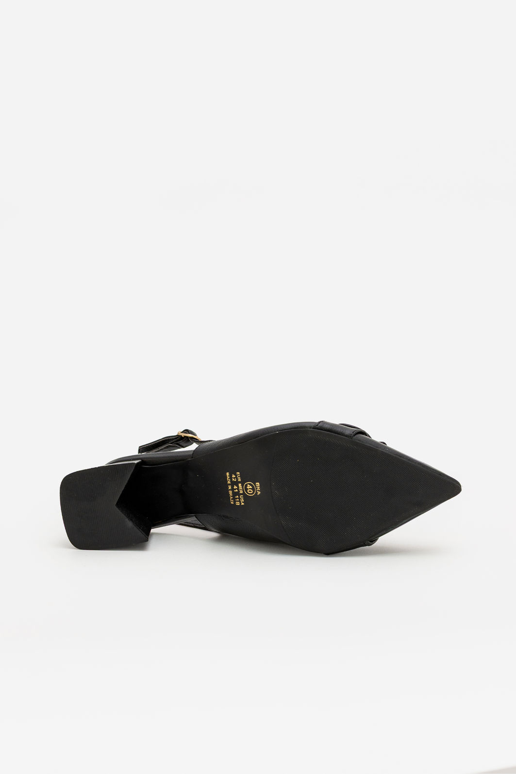 Chanel em Couro com Fivela e Salto Bloco Preto Chanel em Couro com Fivela e Salto Bloco Preto