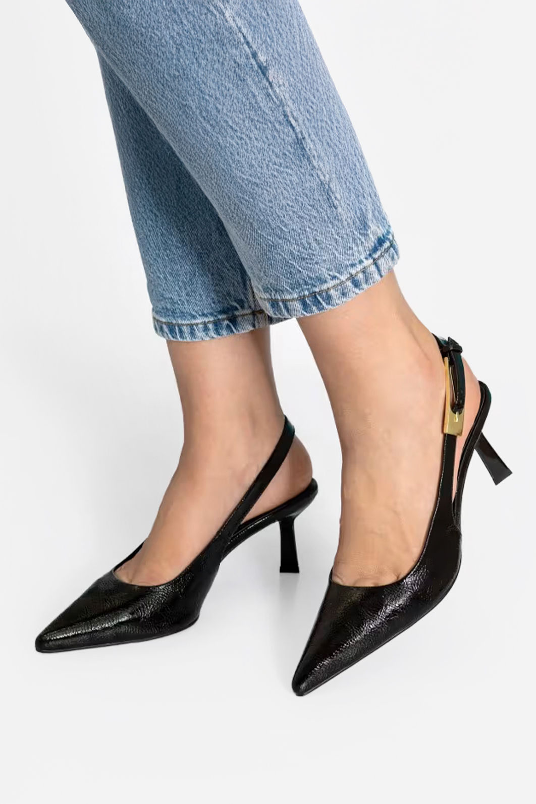 Slingback com Fivela e Salto Geométrico Preto Slingback com Fivela e Salto Geométrico Preto