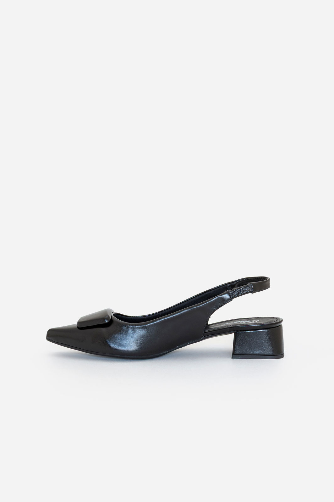 Chanel com Enfeite e Salto Baixo Preto Chanel com Enfeite e Salto Baixo Preto