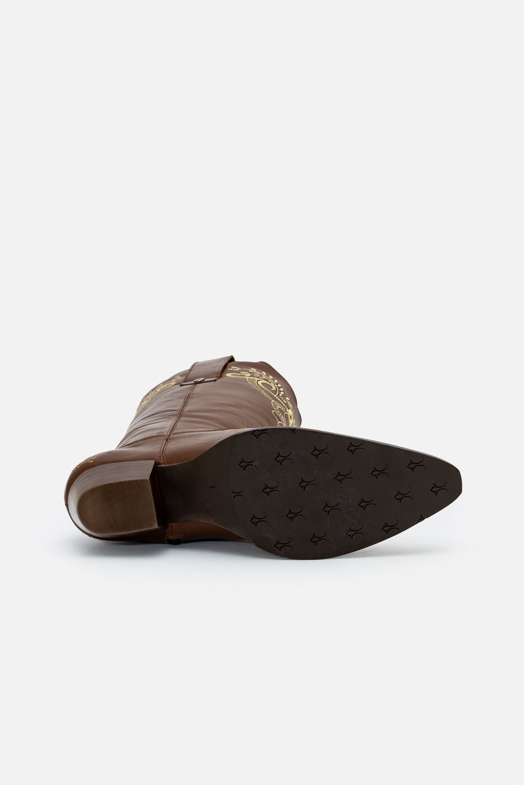 Bota Western em Couro com Bordados Tostado