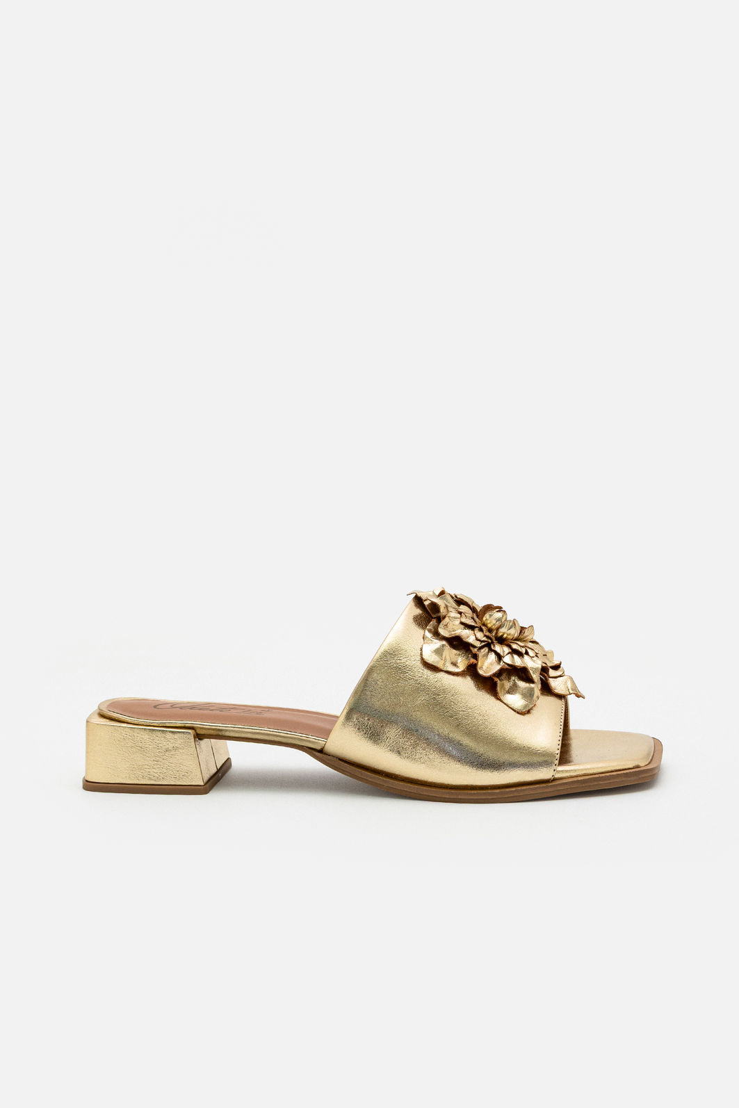 Mule em Couro com Max Flor Elegante Champagne Mule em Couro com Max Flor Elegante Champagne