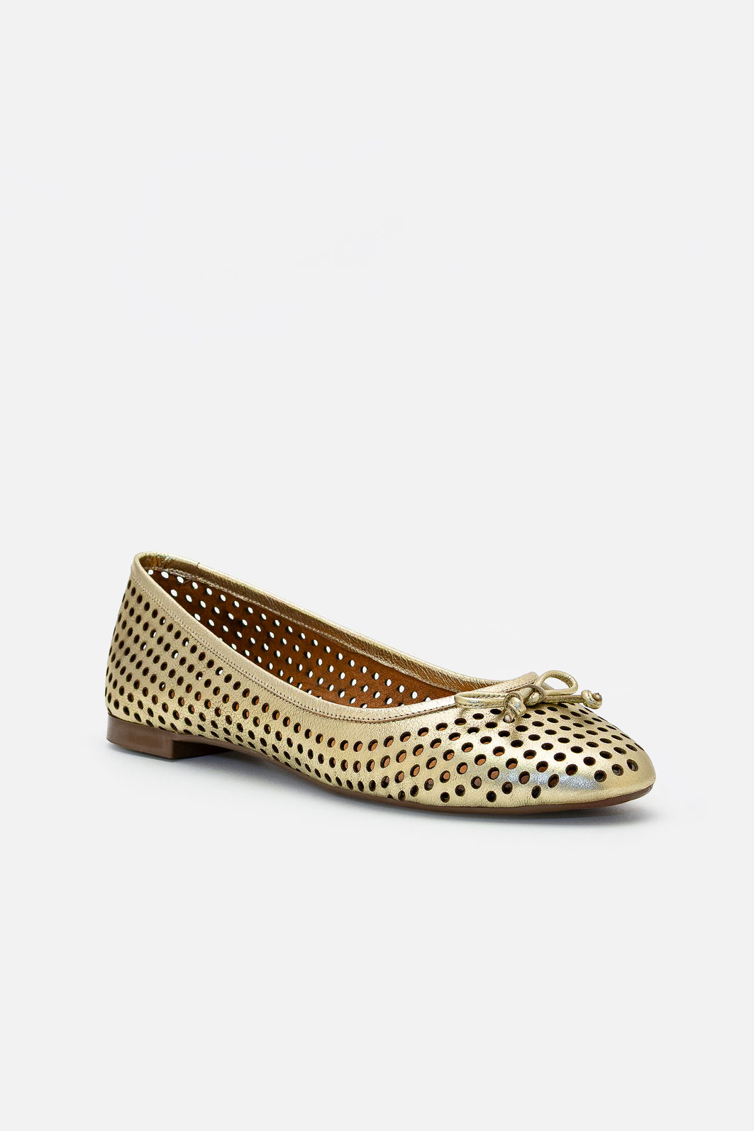 Sapatilha em Couro com Recortes a Laser Champagne Sapatilha em Couro com Recortes a Laser Champagne