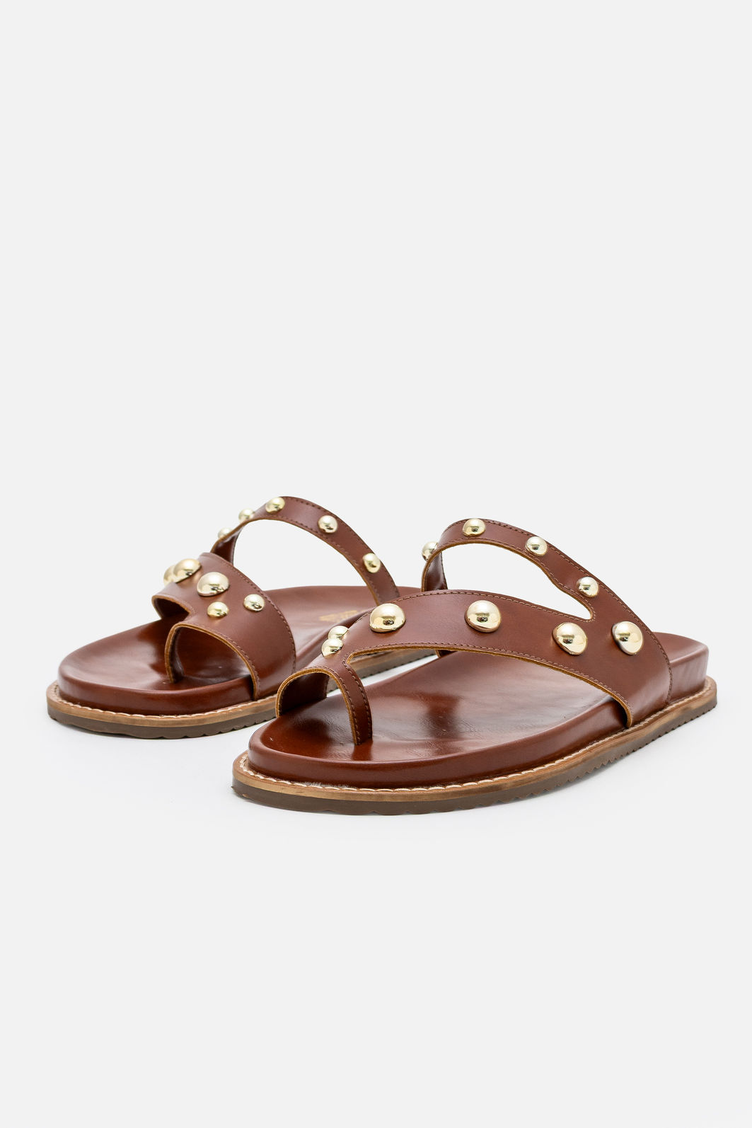 Papete com Dedão e Enfeites Metálicos Tostado Papete com Dedão e Enfeites Metálicos Tostado