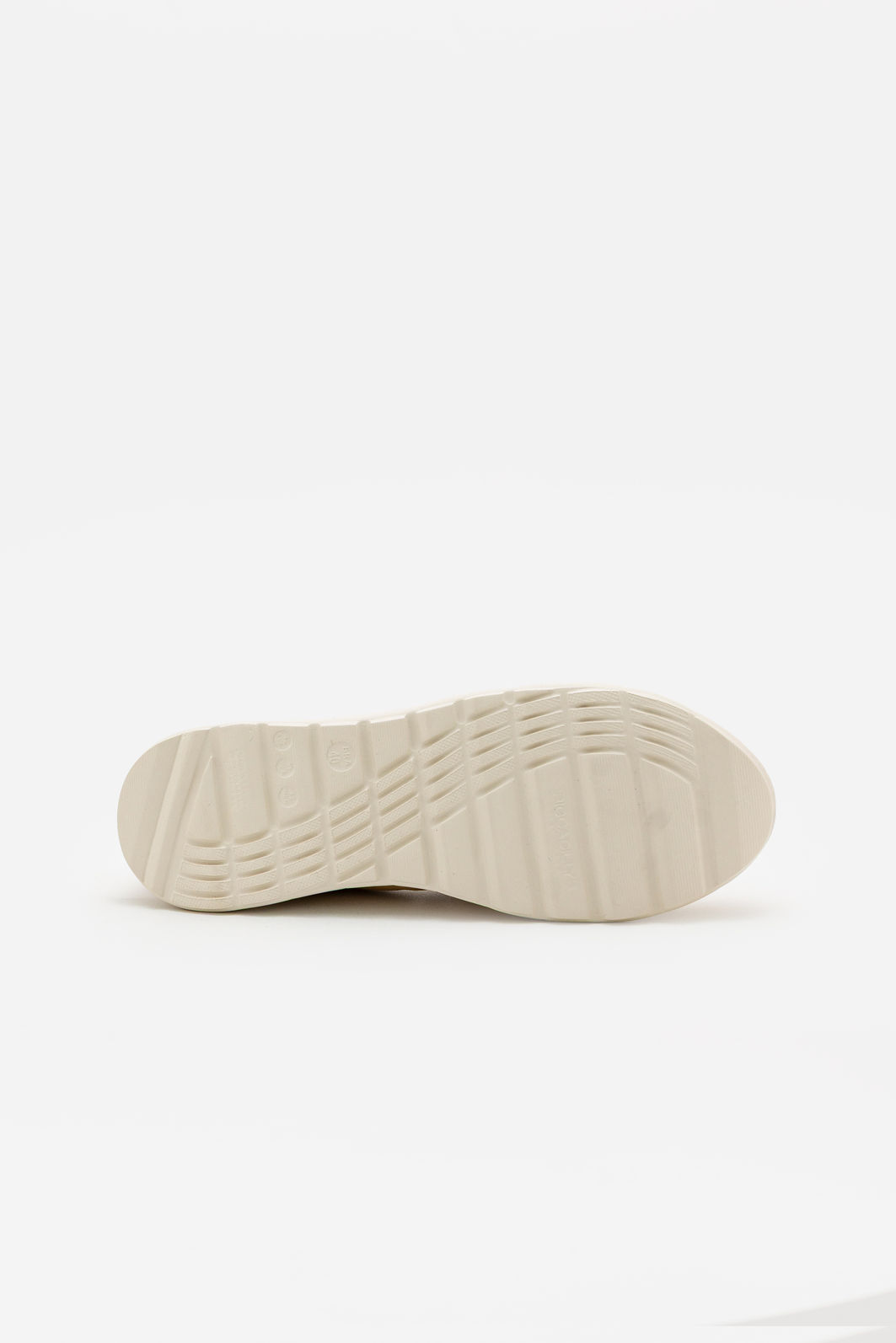 Tênis Slip On Piccadilly com Zíper Lateral Amêndoa Tênis Slip On Piccadilly com Zíper Lateral Amêndoa
