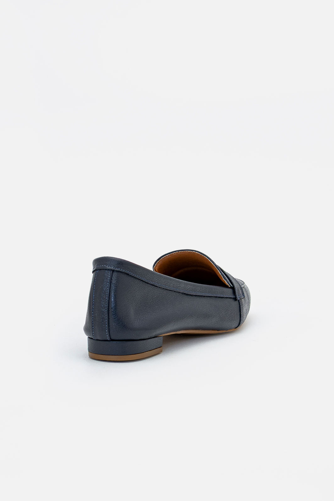 Mocassim Elegante em Couro Marinho Mocassim Elegante em Couro Marinho
