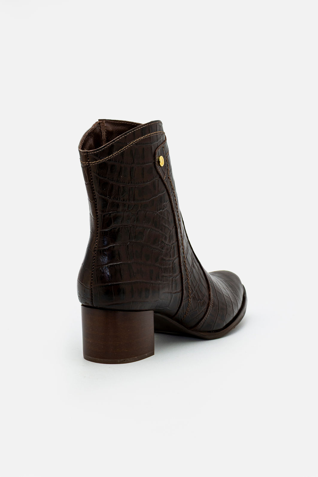 Bota em Couro Croco Elegante com Salto Bloco Café Bota em Couro Croco Elegante com Salto Bloco Café