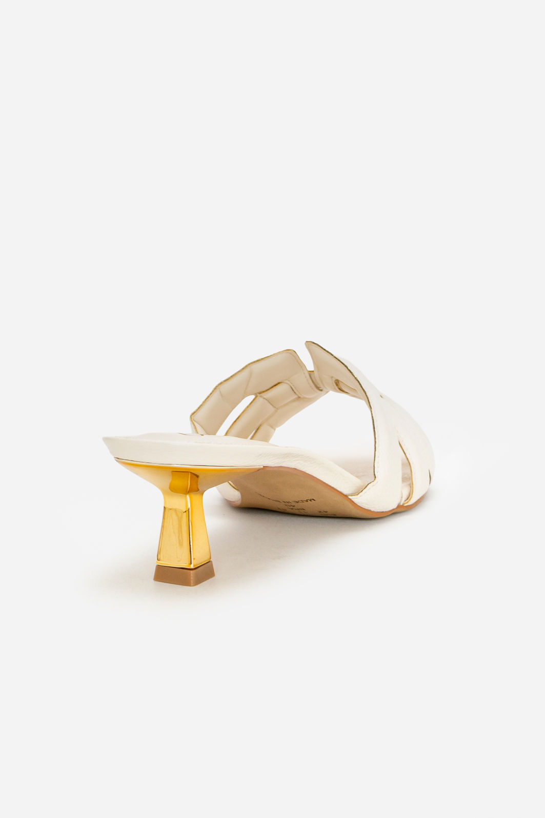 Mule Tiras Fofas e Salto Cromado Off White Mule Tiras Fofas e Salto Cromado Off White