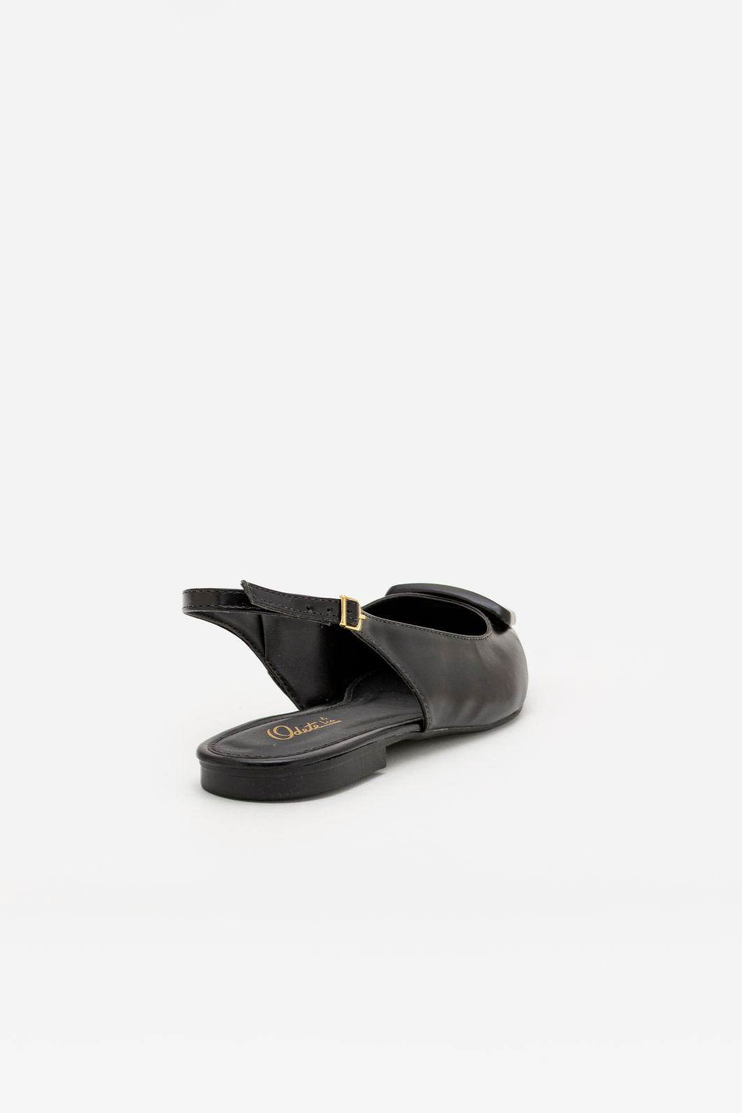 Chanel Rasteiro com Enfeite Preto Chanel Rasteiro com Enfeite Preto