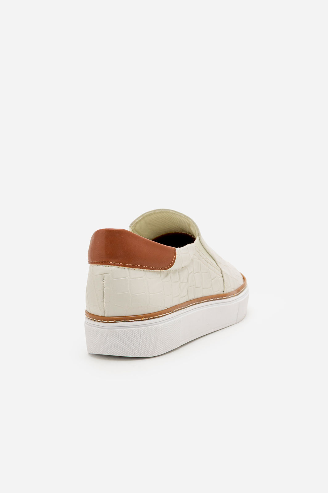Tênis Slip On em Croco Off White Tênis Slip On em Croco Off White