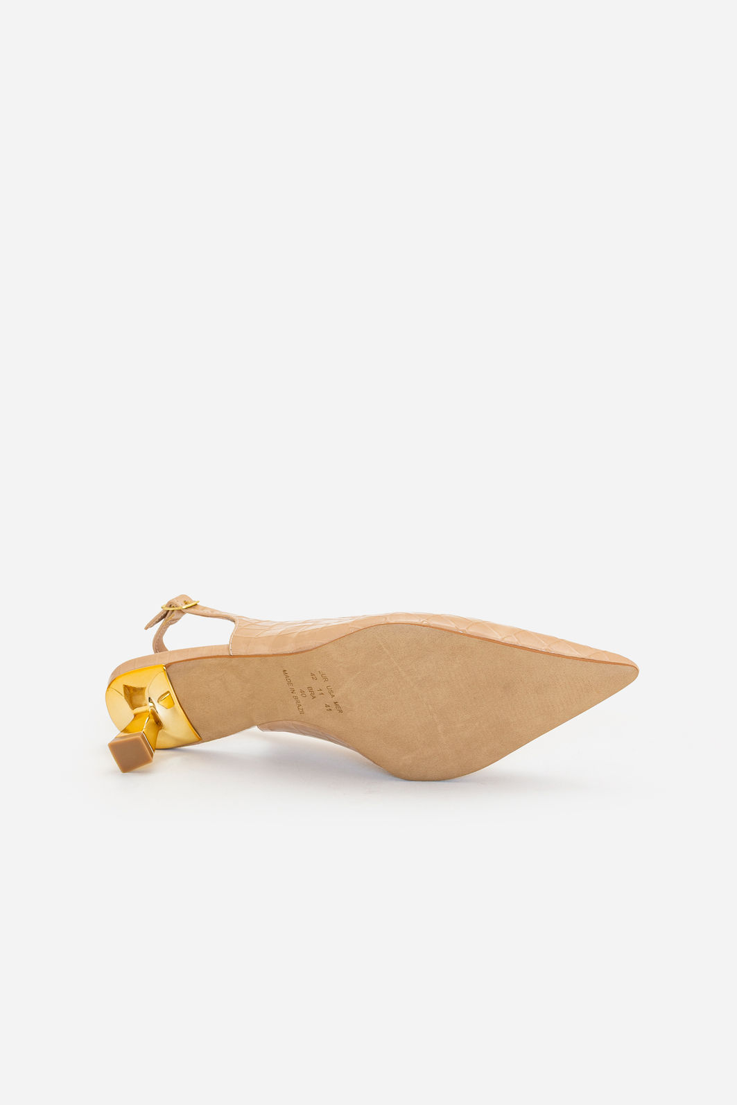 Slingback em Croco com Salto Cromado Amêndoa Slingback em Croco com Salto Cromado Amêndoa