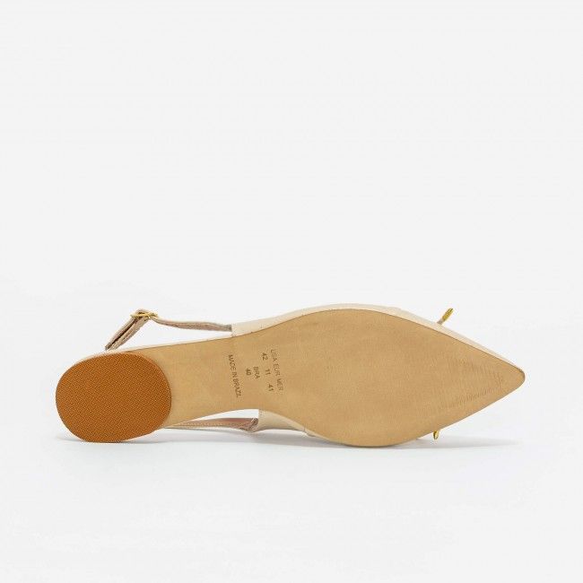 Slingback em Verniz Delicado Amêndoa Slingback em Verniz Delicado Amêndoa