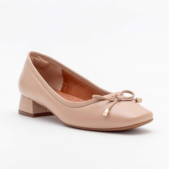 Scarpin em Couro com Salto Baixo Amêndoa Scarpin em Couro com Salto Baixo Amêndoa