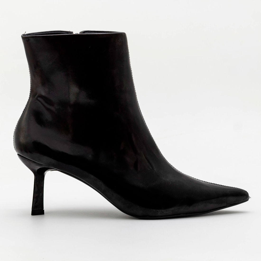 Bota Poderosa Com Salto Geométrico Preta Bota Poderosa Com Salto Geométrico Preta