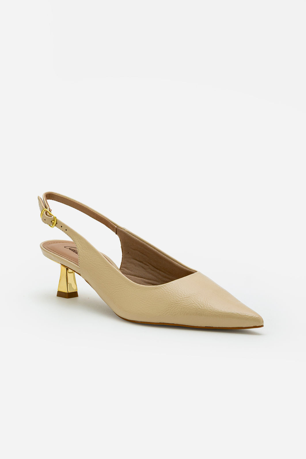 Slingback em Verniz com Salto Cromado Amêndoa Slingback em Verniz com Salto Cromado Amêndoa