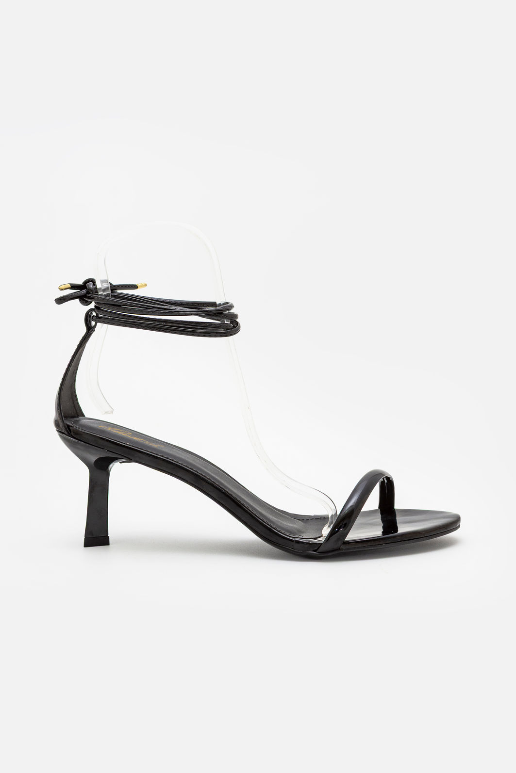 Sandália Delicada com Tira Fina com Salto Geométrico Preto Sandália Delicada com Tira Fina com Salto Geométrico Preto