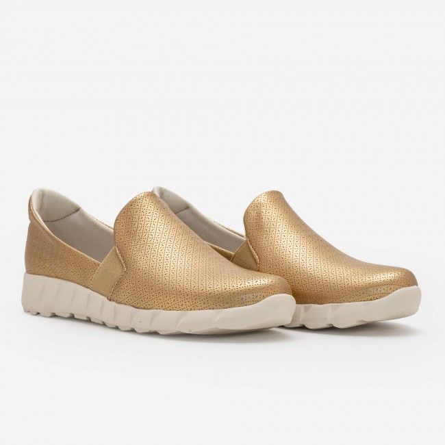 Tênis Slip On Comfort em Material Texturizado Champagne