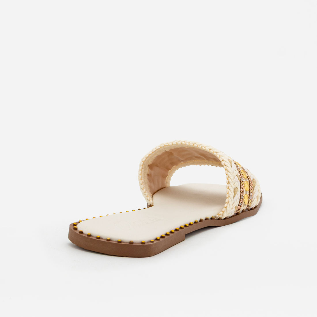 Rasteira com Tira Larga Bordada Off White Rasteira com Tira Larga Bordada Off White