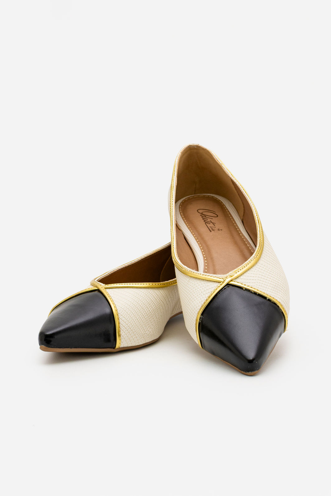 Sapatilha Elegante Bico Fino Off White Sapatilha Elegante Bico Fino Off White