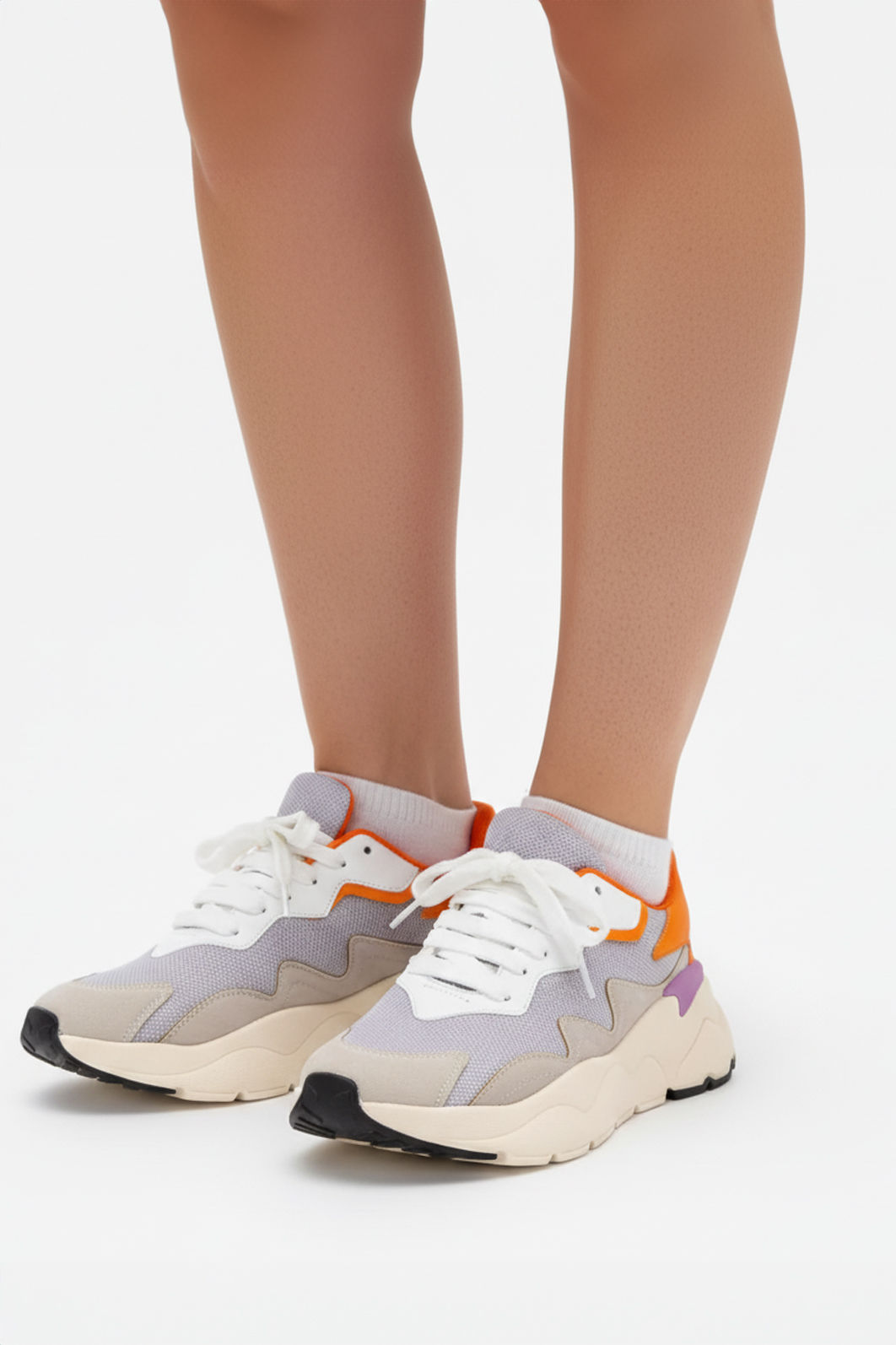 Tênis Esportivo com Solado Robusto Cinza