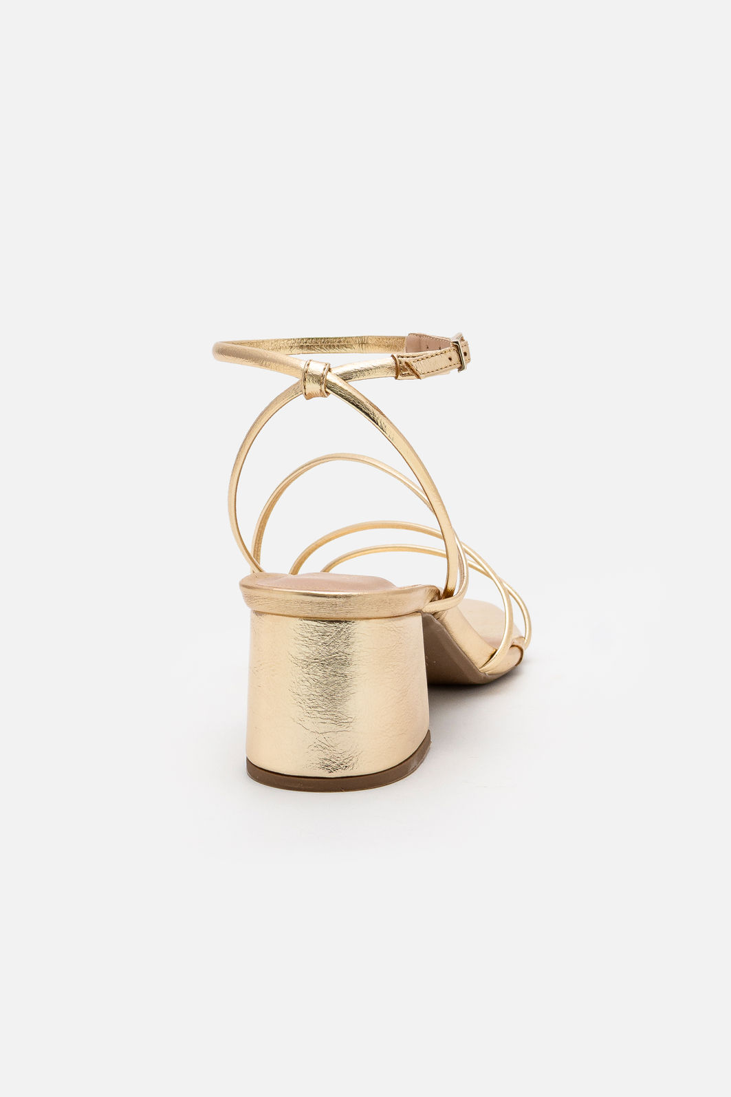 Sandália com Tiras Delicadas e Salto Bloco Champagne Sandália com Tiras Delicadas e Salto Bloco Champagne