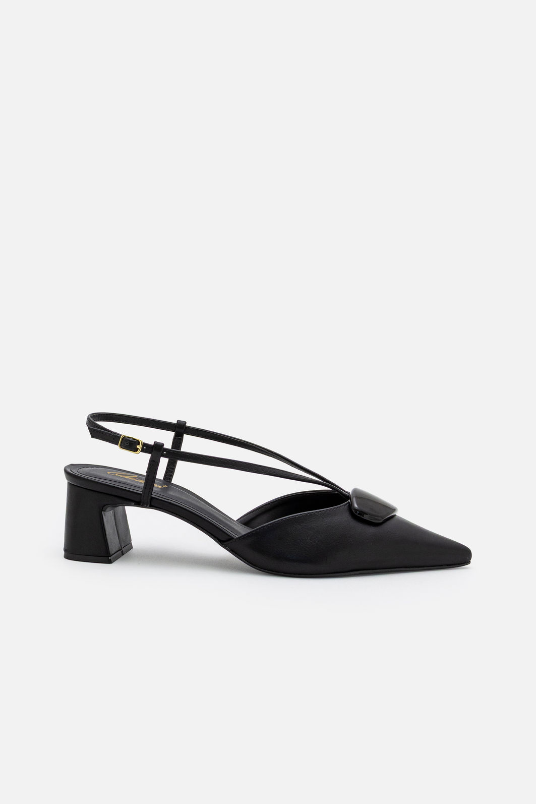 Chanel Com Salto Bloco e Enfeite Preto Chanel Com Salto Bloco e Enfeite Preto