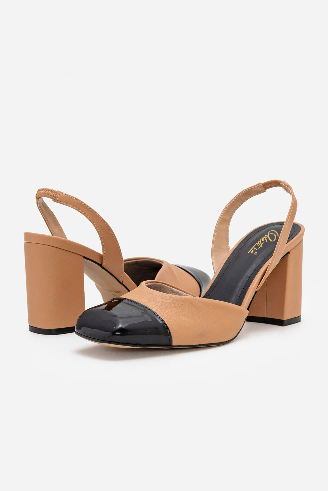 Slingback com Bico Quadrado Preto e Salto Blocão Amêndoa Slingback com Bico Quadrado Preto e Salto Blocão Amêndoa