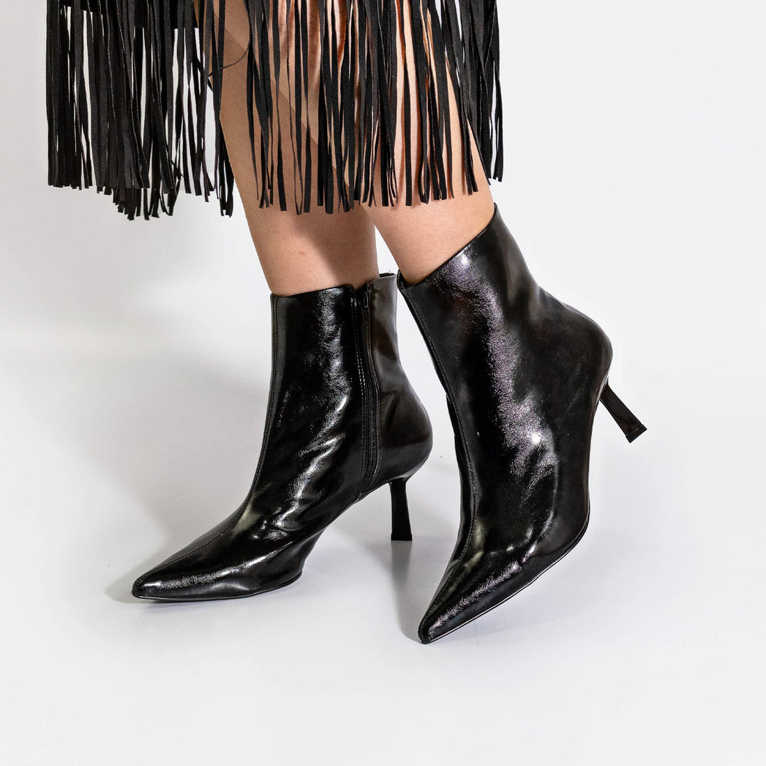 Bota Poderosa Com Salto Geométrico Preta Bota Poderosa Com Salto Geométrico Preta