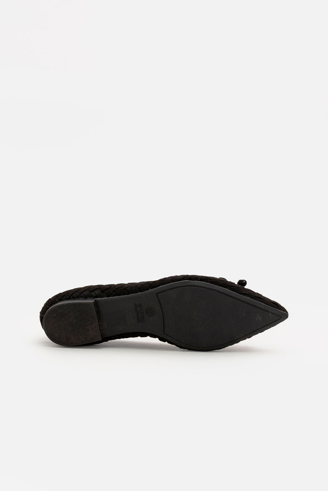 Sapatilha Trisse em Camurça Bico Fino Preta Sapatilha Trisse em Camurça Bico Fino Preta