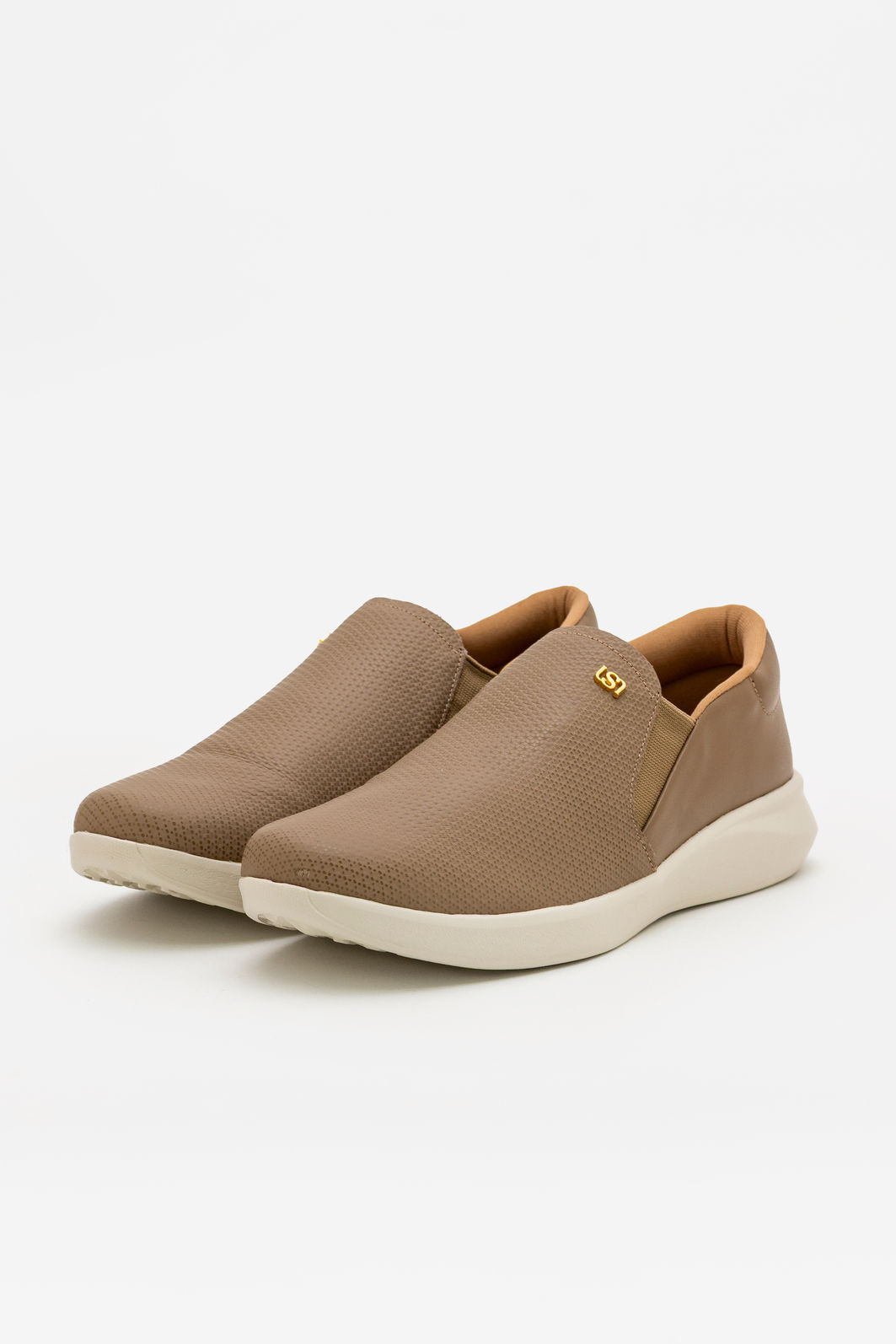 Tênis Slip On em Couro Usaflex Amêndoa Tênis Slip On em Couro Usaflex Amêndoa