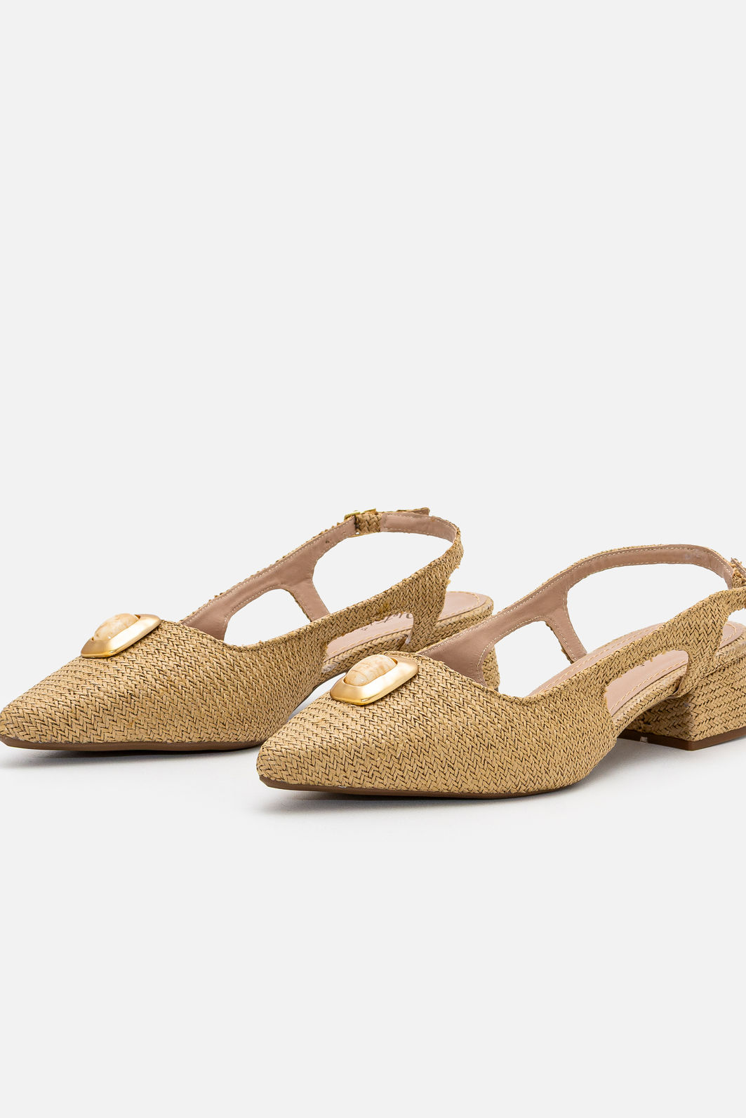 Chanel em Ráfia com Enfeite Amêndoa Chanel em Ráfia com Enfeite Amêndoa