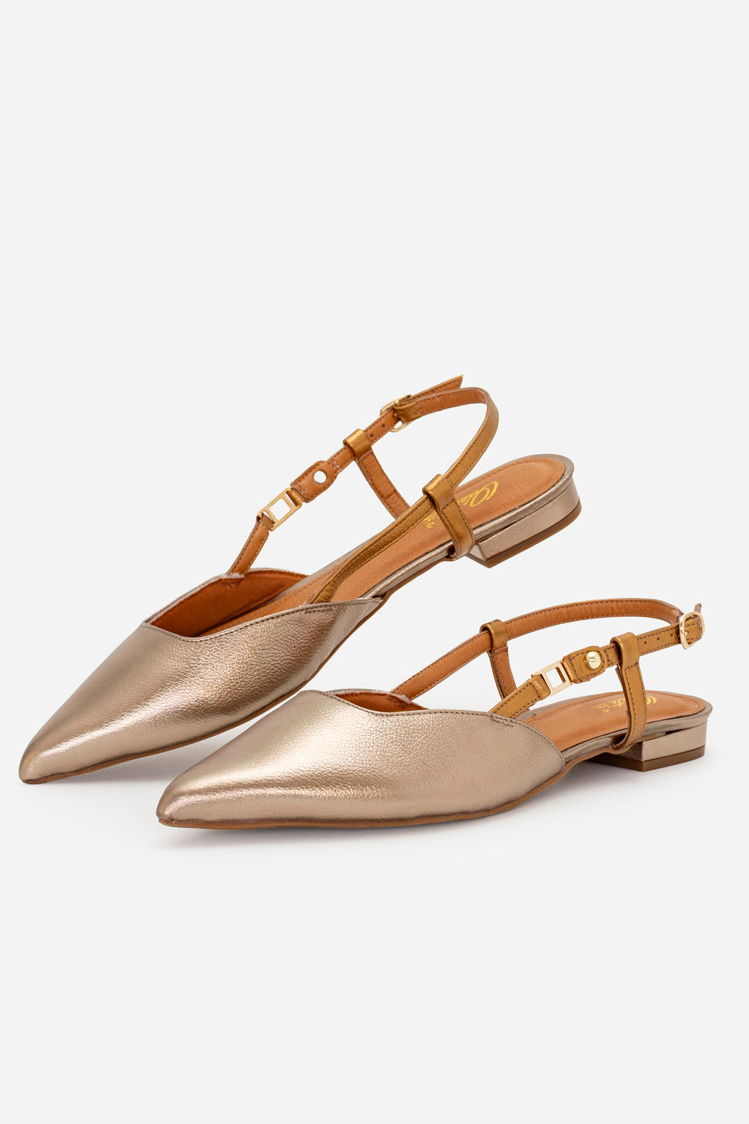 Slingback Elegante em Couro Prata Velho Slingback Elegante em Couro Prata Velho